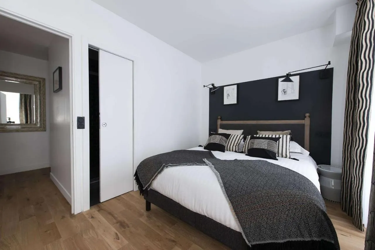 Garbo Apartman Párizs 0*,  Franciaország